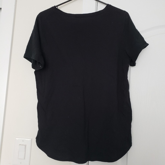 T-Shirt - Picture 2 of 3